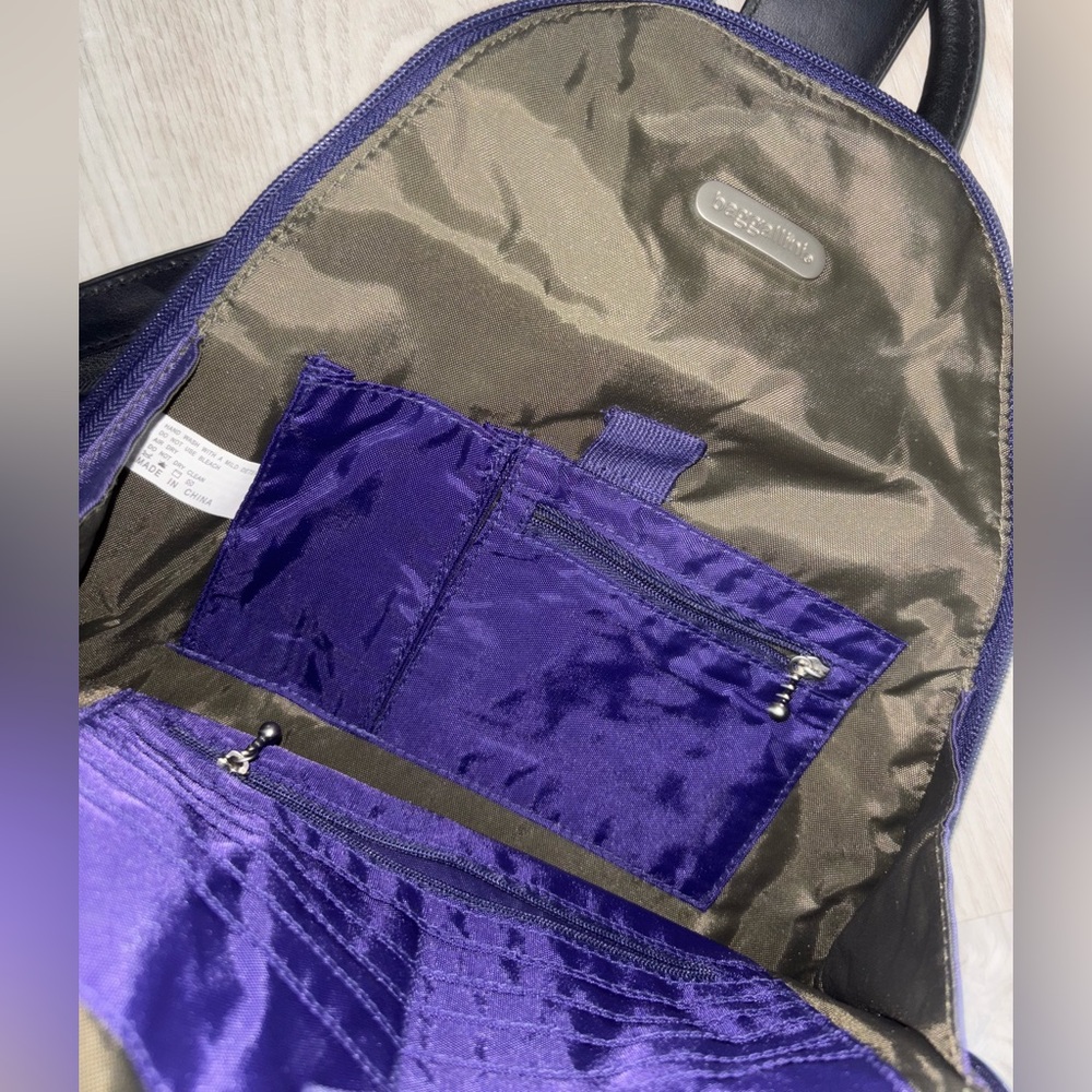 Baggallini Convertible Backpack - image 5